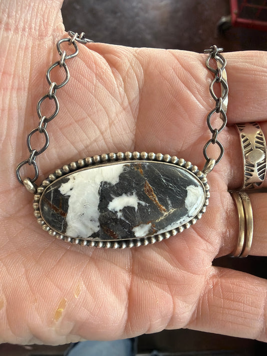 Large Oval Whit Buffalo Necklace