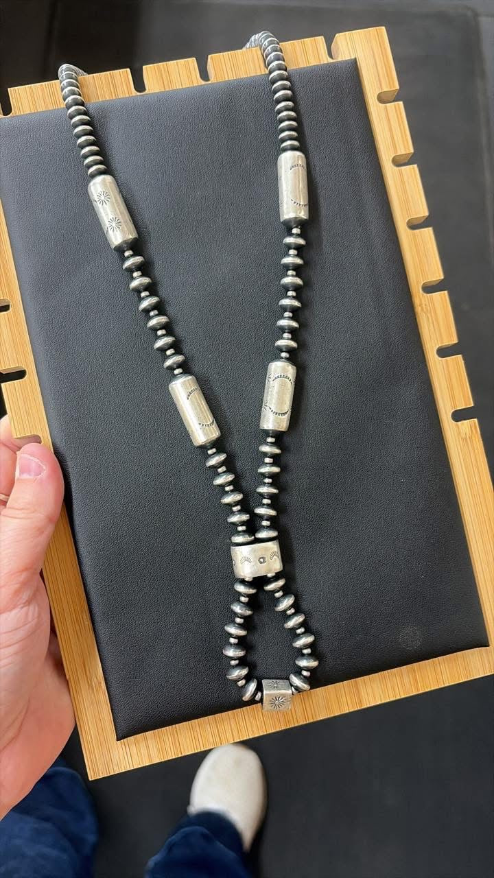 Lariat pearls