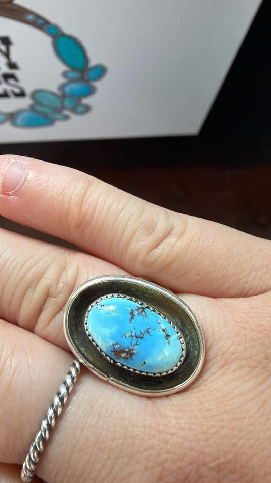 Golden hills shadow box ring
